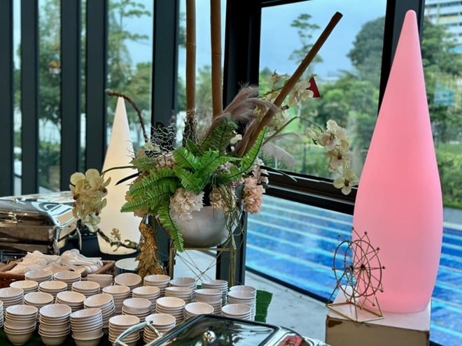 Island Caterings 8+1 COURSE